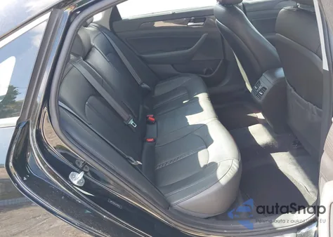 2018 Hyundai Sonata Limited z USA, uszkodzony, nr VIN 5NPE34AF2JH706415